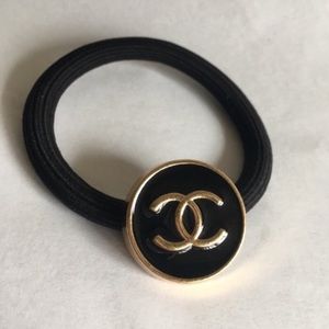 CHANEL Makeup - Super Cute, Exclusive Hair Tie CHANEL Makeup - Super Cute, Exclusive Hair Tie
